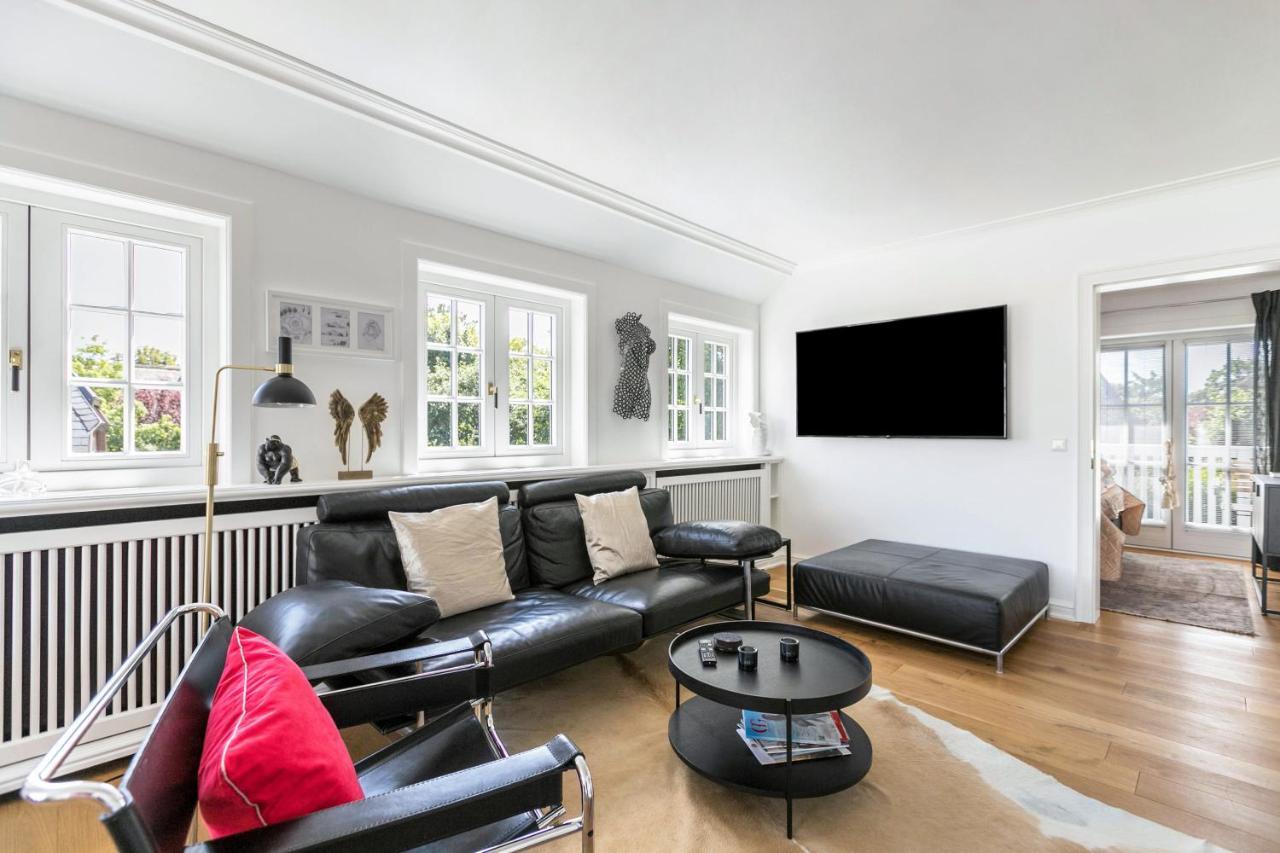 Konstantin Tipkenhues Apartment *